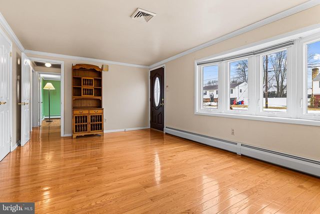 1413 FOSTER RD, Warminster, PA 18974