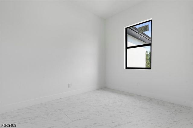 3175 Sunshine BLVD, Lehigh Acres, FL 33971