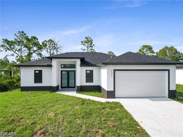 3175 Sunshine BLVD, Lehigh Acres, FL 33971