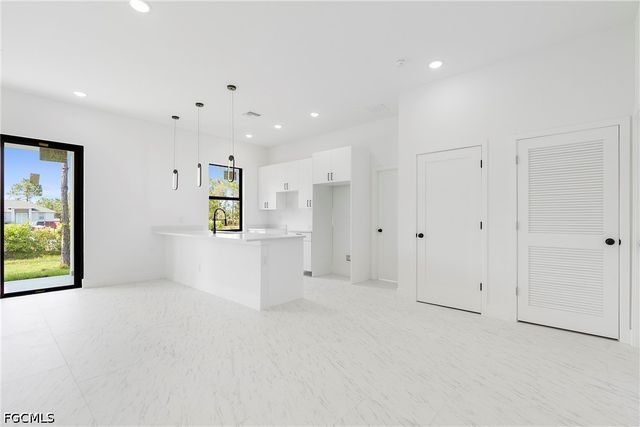 3175 Sunshine BLVD, Lehigh Acres, FL 33971