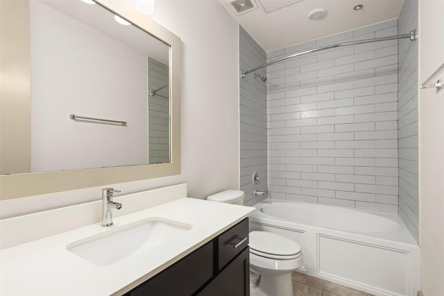 4509 Mount Vernon Street 39, Houston, TX 77006