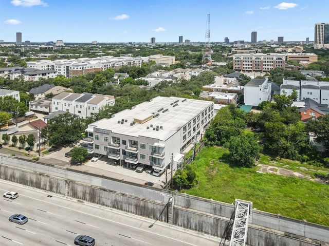 4509 Mount Vernon Street 39, Houston, TX 77006