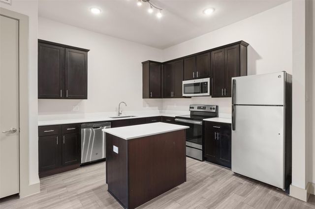 4509 Mount Vernon Street 39, Houston, TX 77006