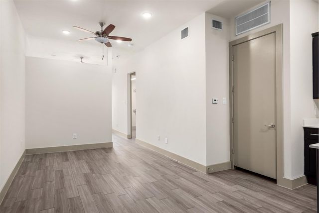 4509 Mount Vernon Street 39, Houston, TX 77006