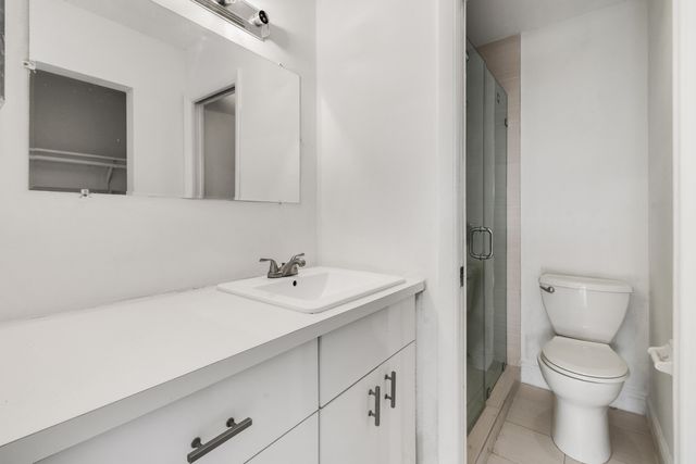 5816 S Bond Drive, West Palm Beach, FL 33415