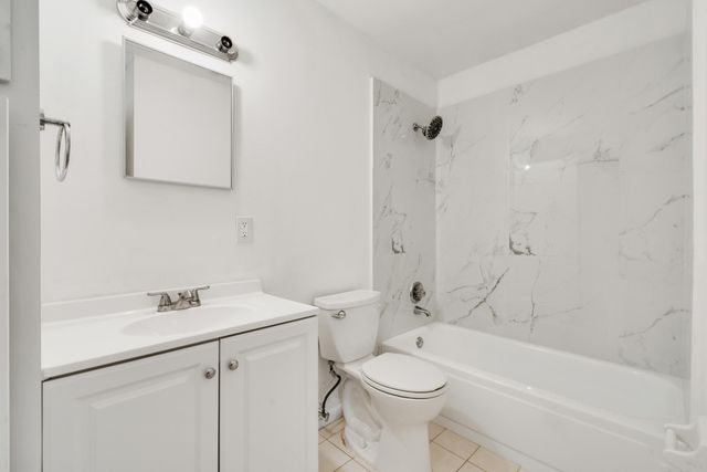 5816 S Bond Drive, West Palm Beach, FL 33415