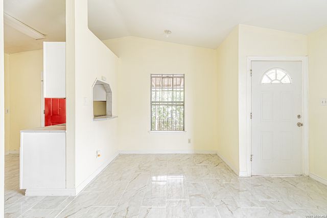 2416 Arbor, San Antonio, TX 78228