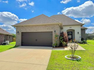 405 Waterbury Ct, Cantonment, FL 32533
