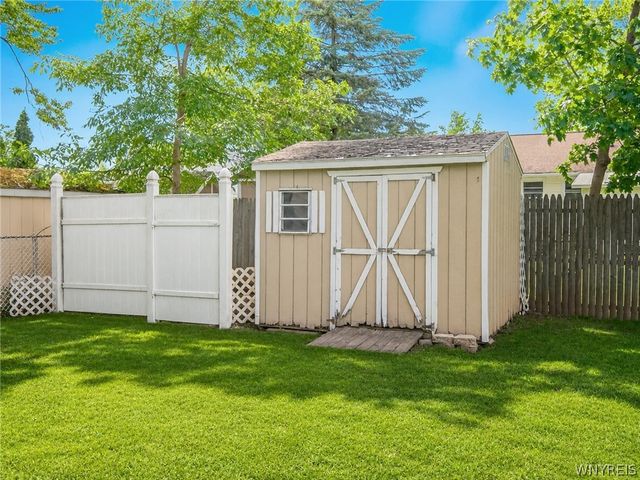 15 Vermont Avenue, Lockport City, NY 14094