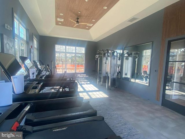 8 CHERRY LN, West Windsor, NJ 08550