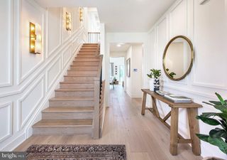 8 CHERRY LN, West Windsor, NJ 08550