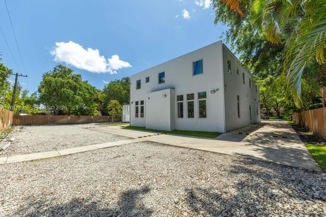 5940 SW 37th Avenue, Dania Beach, FL 33312