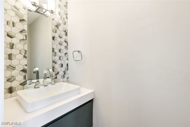 91 14th ST S, Naples, FL 34102