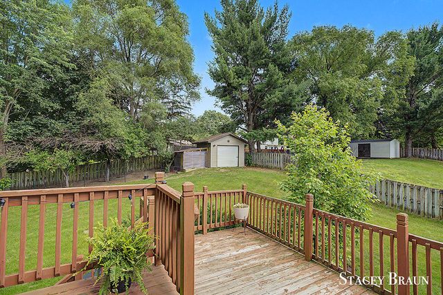 8264 Atlanta Court Ne, Cannon Twp, MI 49341
