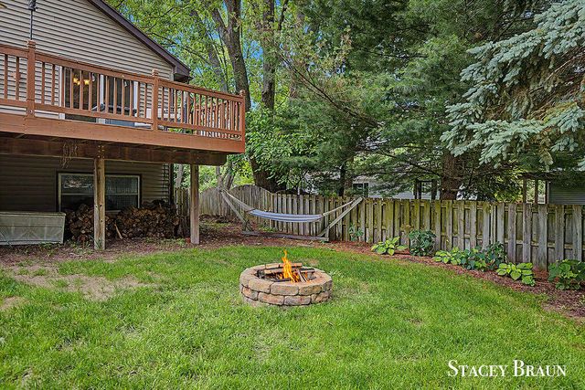 8264 Atlanta Court Ne, Cannon Twp, MI 49341