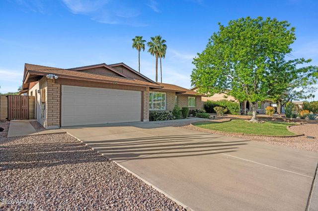 2137 E APOLLO Avenue, Tempe, AZ 85283