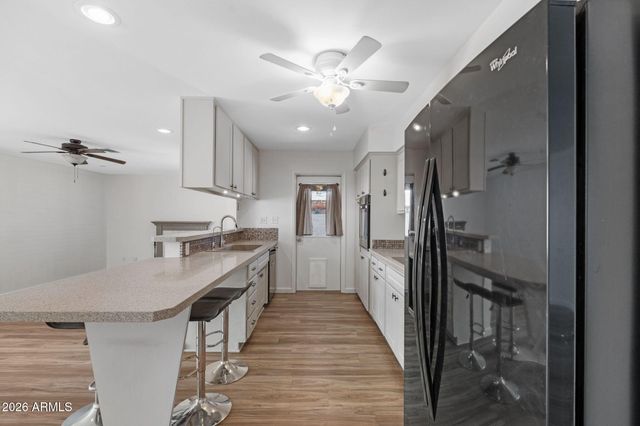 2137 E APOLLO Avenue, Tempe, AZ 85283