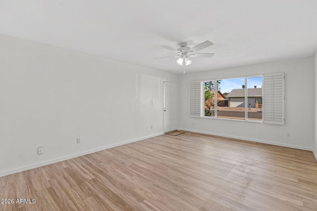 Image 12 of property listing at 2137 E APOLLO Avenue, Tempe, AZ 85283