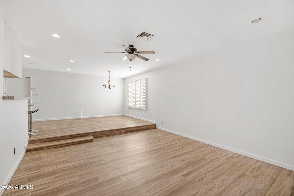 Image 15 of property listing at 2137 E APOLLO Avenue, Tempe, AZ 85283