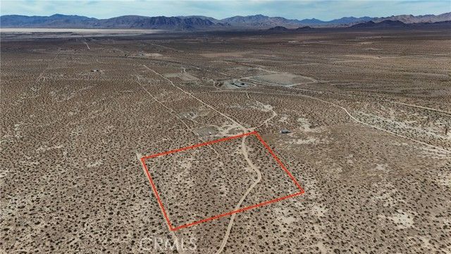 714 Esaw Road, Lucerne Valley, CA 92356