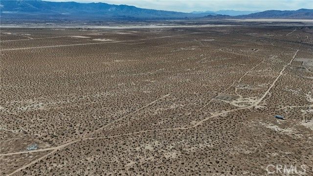 714 Esaw Road, Lucerne Valley, CA 92356