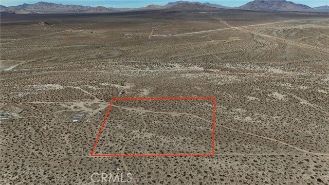 714 Esaw Road, Lucerne Valley, CA 92356