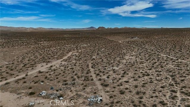 714 Esaw Road, Lucerne Valley, CA 92356