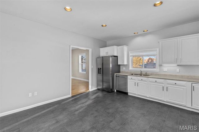 2438 Creve Coeur Mill Road, Maryland Heights, MO 63043