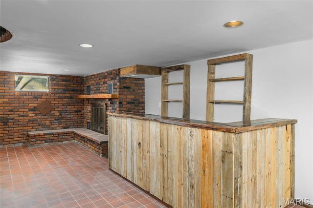 2438 Creve Coeur Mill Road, Maryland Heights, MO 63043