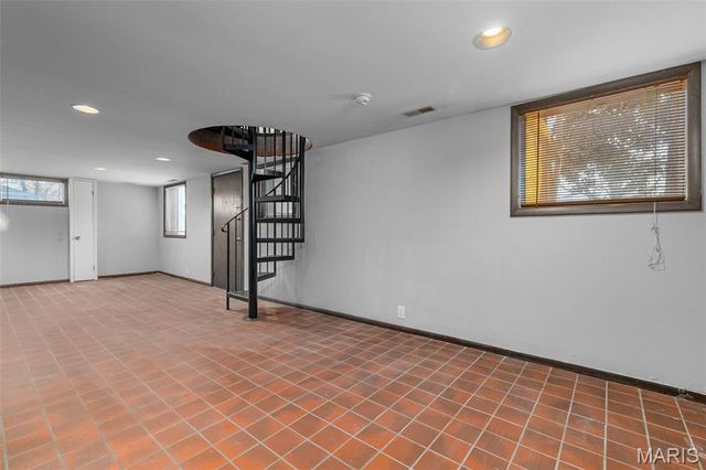 2438 Creve Coeur Mill Road, Maryland Heights, MO 63043