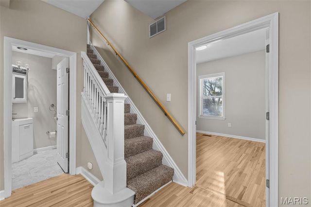 2438 Creve Coeur Mill Road, Maryland Heights, MO 63043