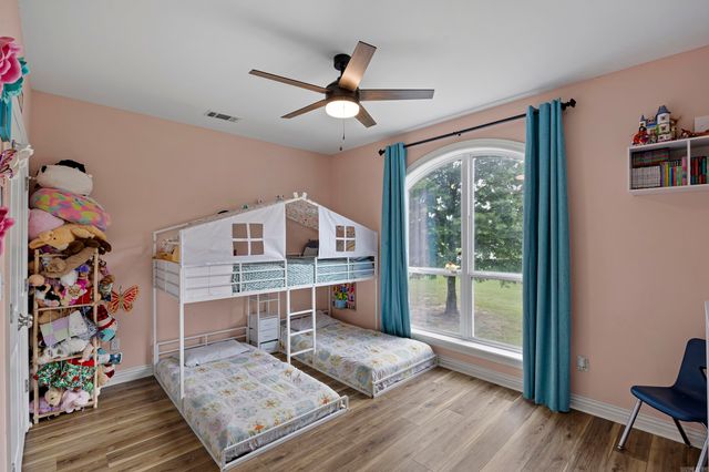 751 Walthall Road, Russellville, AR 72802