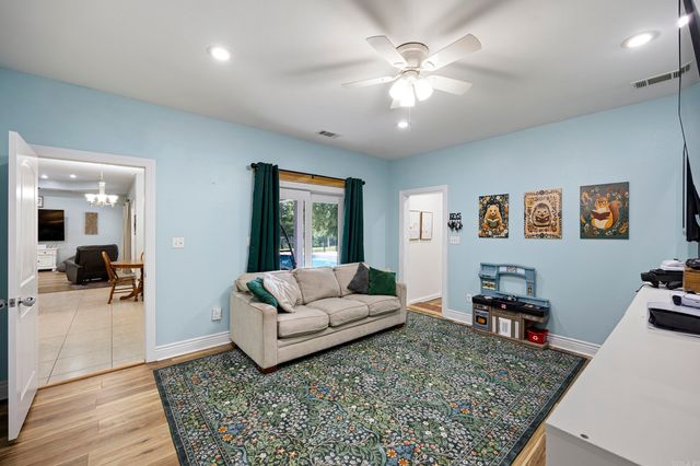 751 Walthall Road, Russellville, AR 72802