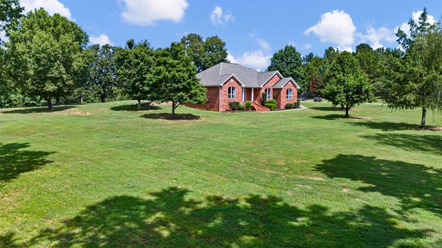 751 Walthall Road, Russellville, AR 72802