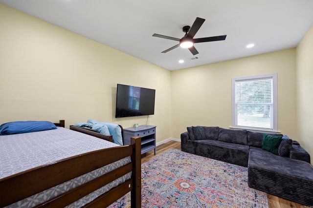 751 Walthall Road, Russellville, AR 72802