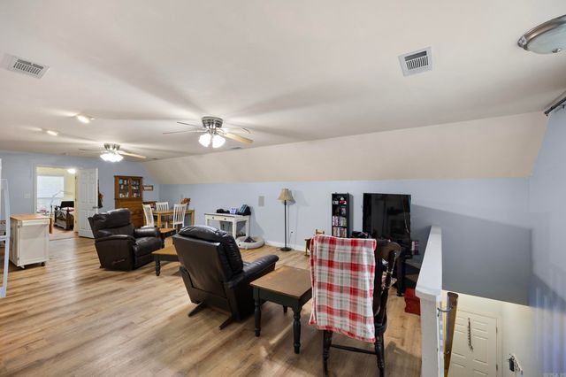 751 Walthall Road, Russellville, AR 72802