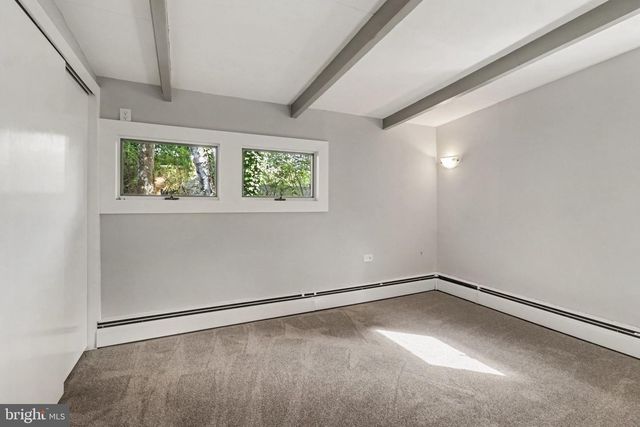 4300 MEADOW CREST RD, Harrisburg, PA 17112