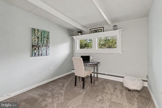 4300 MEADOW CREST RD, Harrisburg, PA 17112