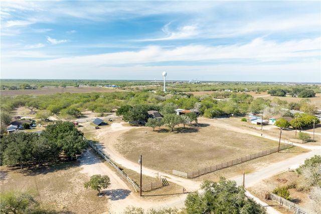 241 N County Road 1050, Kingsville, TX 78363