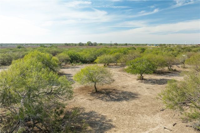 241 N County Road 1050, Kingsville, TX 78363