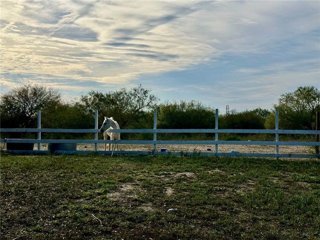 241 N County Road 1050, Kingsville, TX 78363