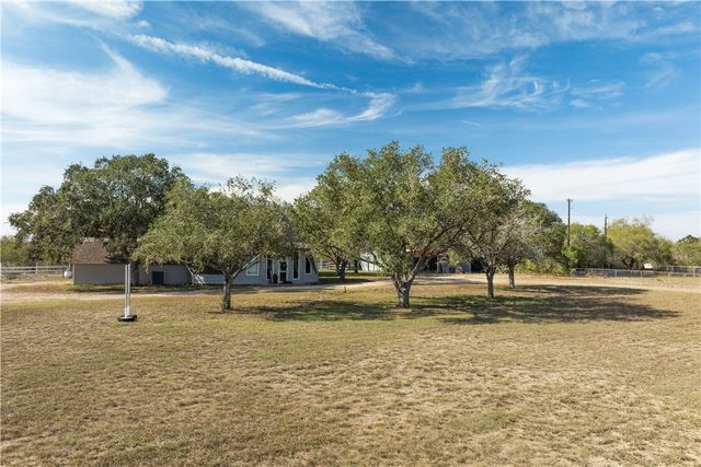 241 N County Road 1050, Kingsville, TX 78363