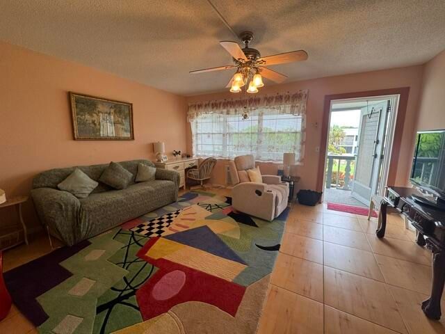 39 DORCHESTER B 39, West Palm Beach, FL 33417