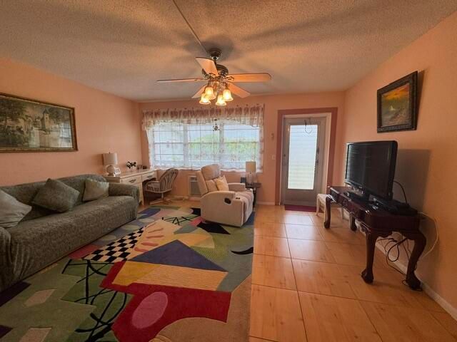 39 DORCHESTER B 39, West Palm Beach, FL 33417