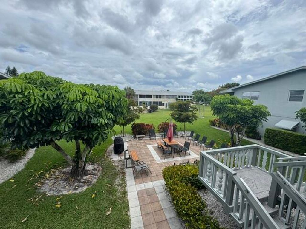 39 DORCHESTER B 39, West Palm Beach, FL 33417