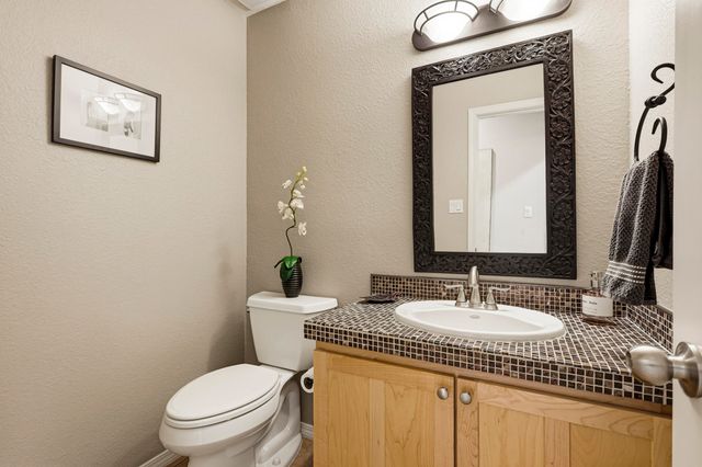 3823 Alamogordo Drive NW, Albuquerque, NM 87120