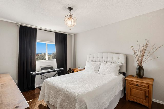 3823 Alamogordo Drive NW, Albuquerque, NM 87120