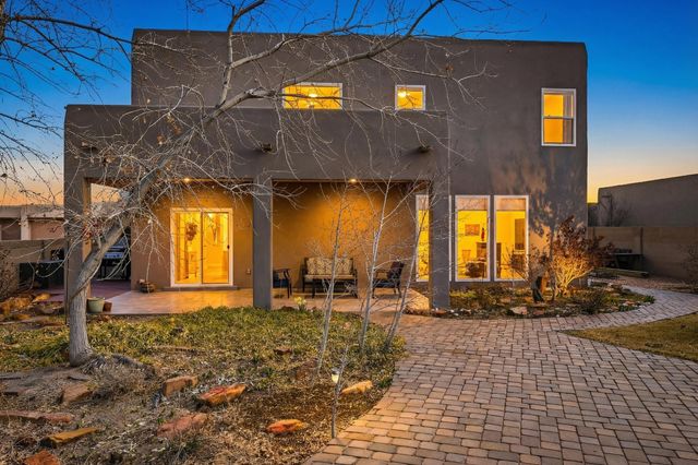 3823 Alamogordo Drive NW, Albuquerque, NM 87120