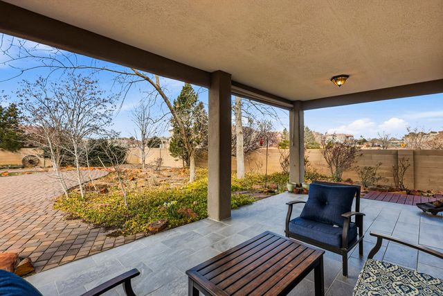 3823 Alamogordo Drive NW, Albuquerque, NM 87120