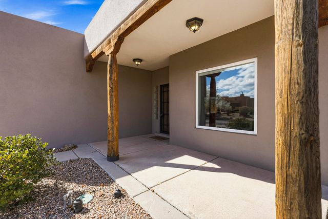 3823 Alamogordo Drive NW, Albuquerque, NM 87120